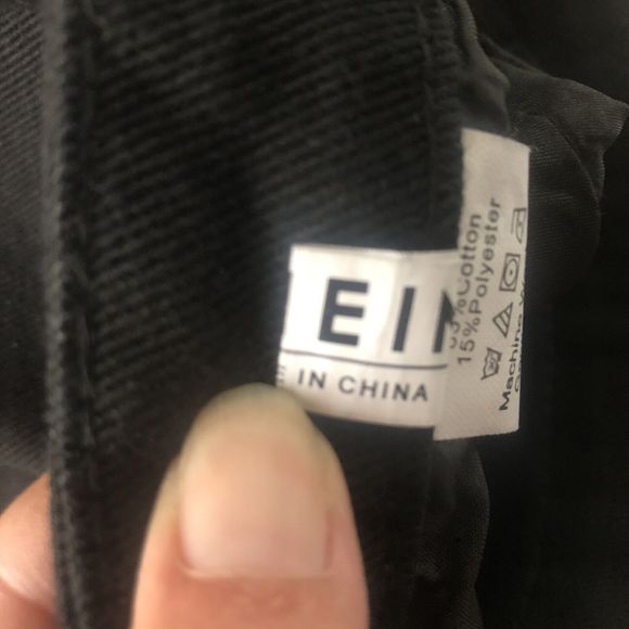 SHEIN High Rise Frayed Hem Black Denim Shorts Women's Medium - Picture 6 of 10